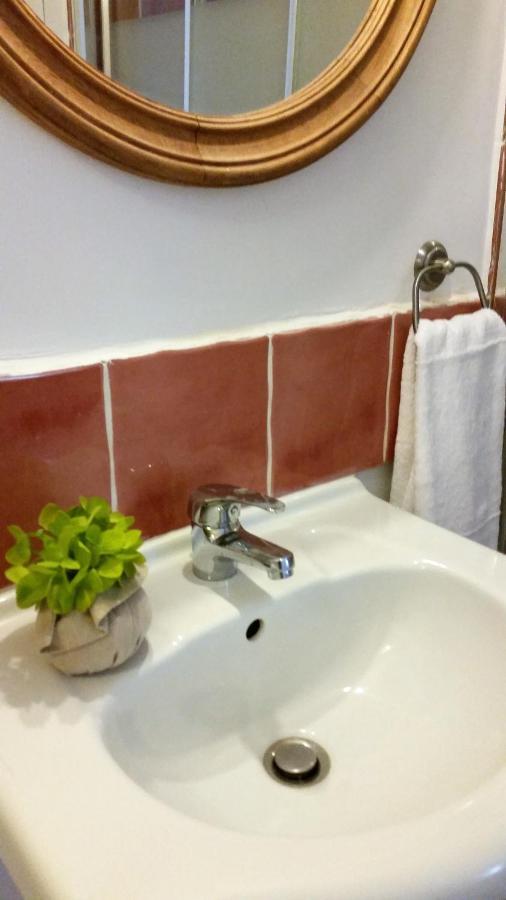Ana'S Guest House Chambres D'Hotes Aups Bagian luar foto
